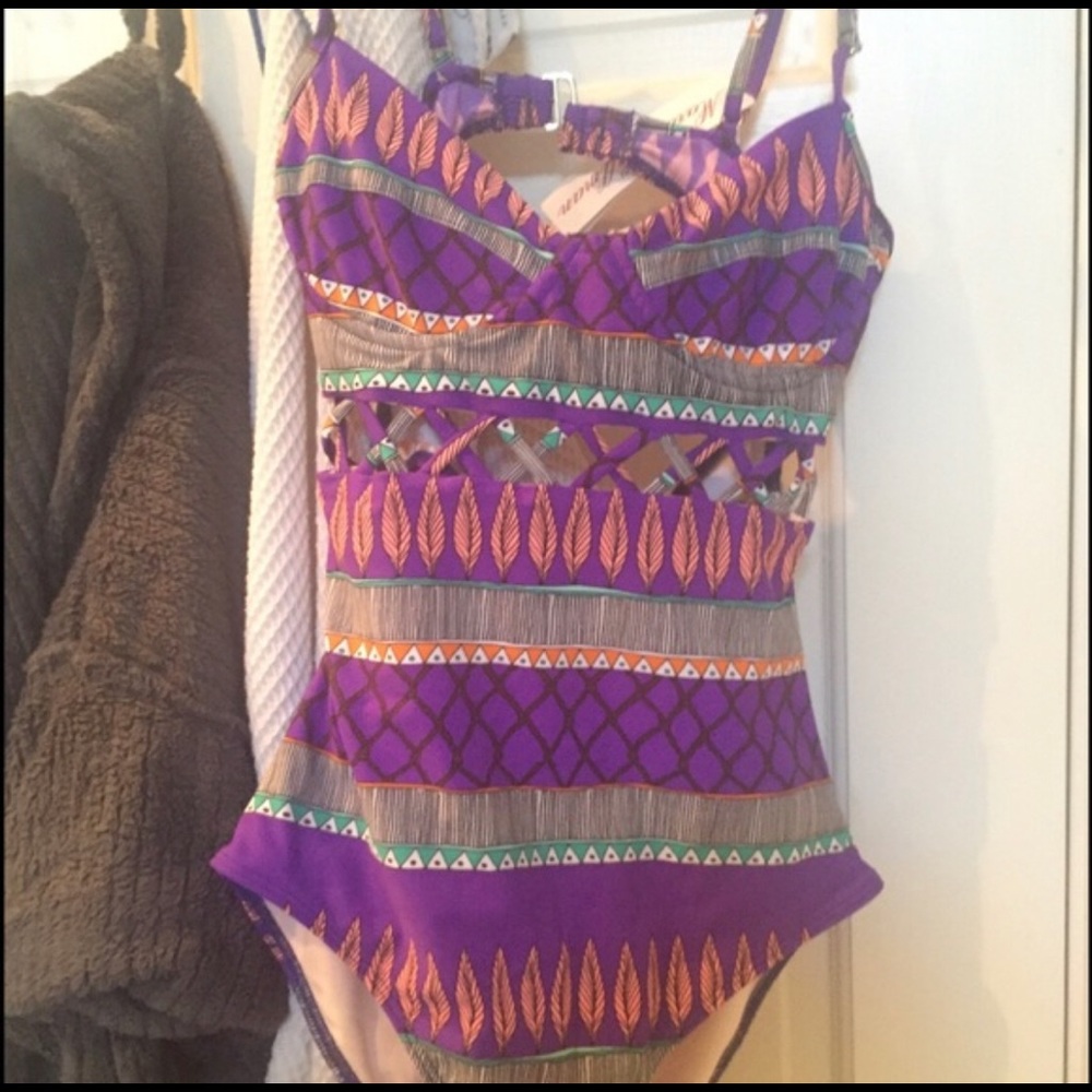 Bathing suit